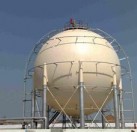 Liquid nitrogen tank