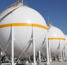 Liquefied natural gas storage tank
